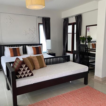 Yindee Stylish Guesthouse Chiang Mai Exterior photo