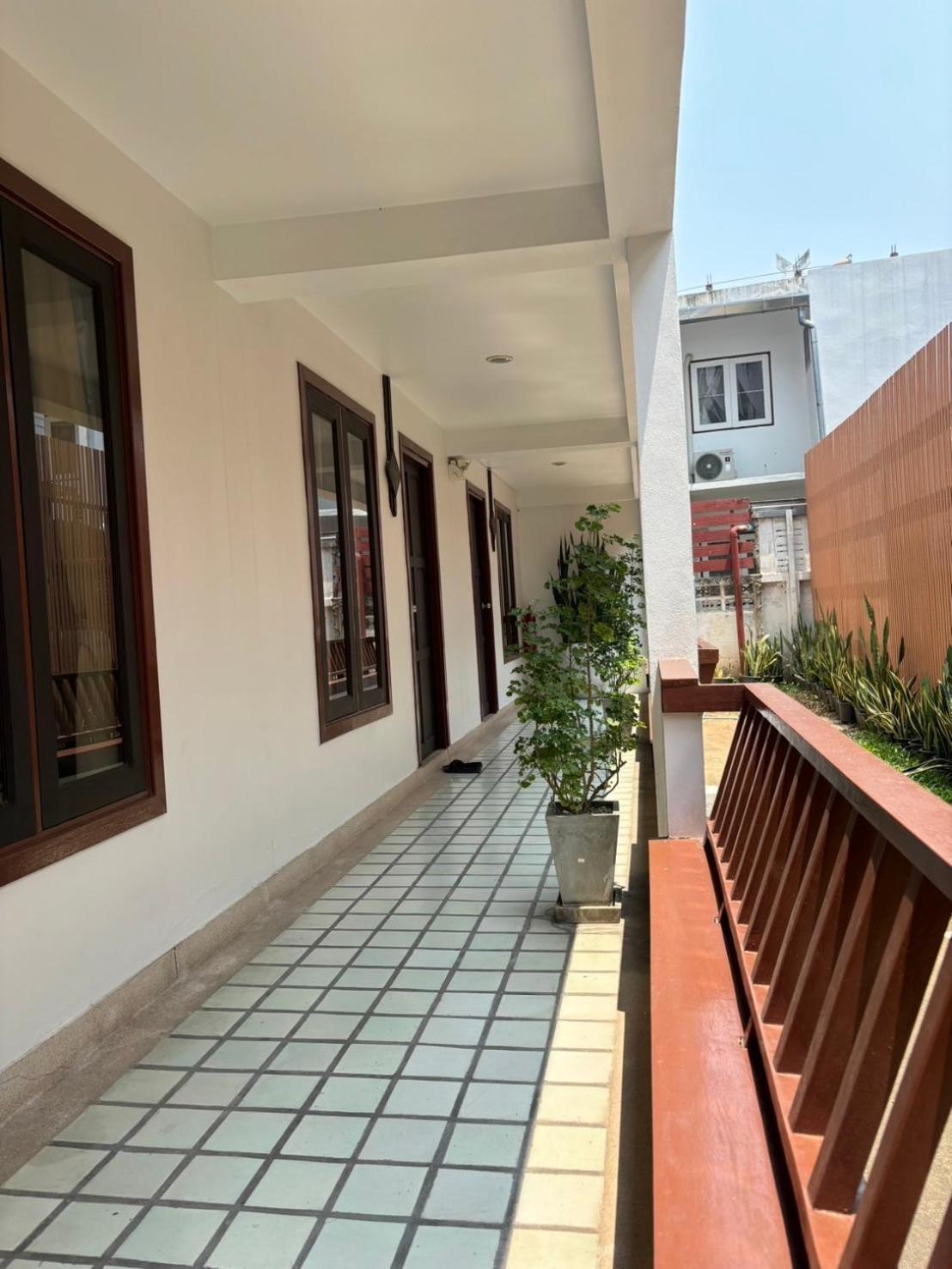 Yindee Stylish Guesthouse Chiang Mai Exterior photo