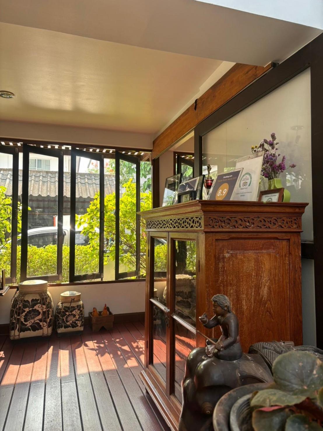 Yindee Stylish Guesthouse Chiang Mai Exterior photo